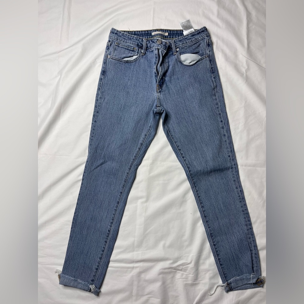 Levi skinny jeans